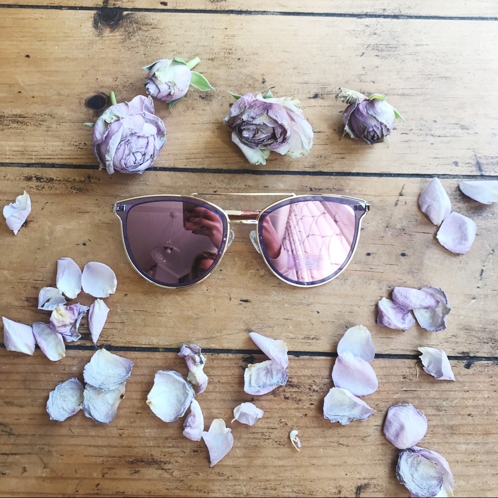 SOLD-NEW Cute Reflective Sunglasses